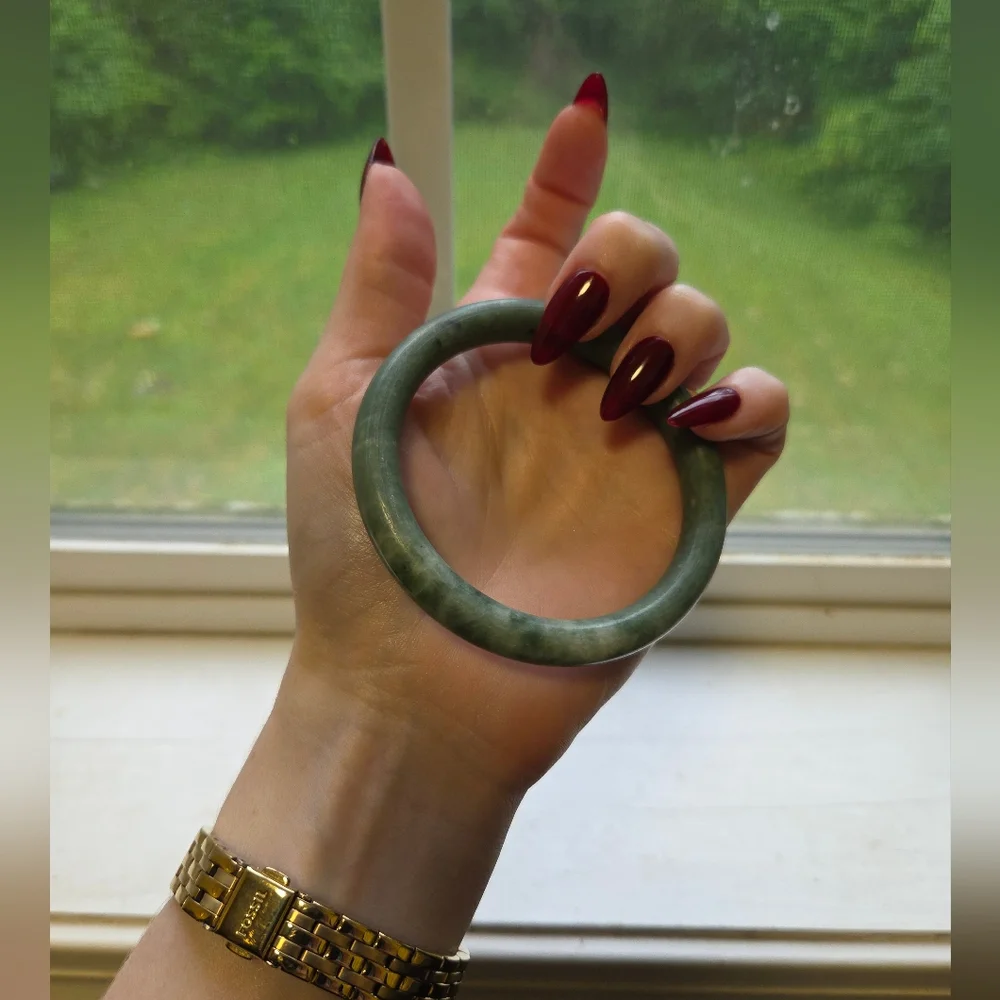 Green Jade Bangle Bracelets - Picture 2 of 5
